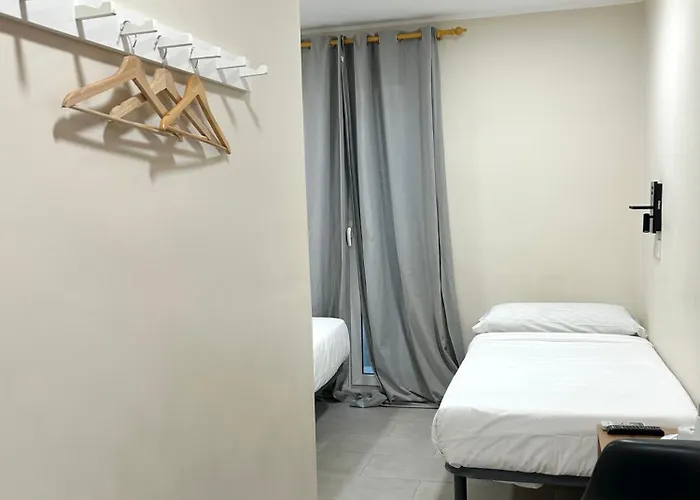 兰布拉大道旅馆 * 巴塞罗那